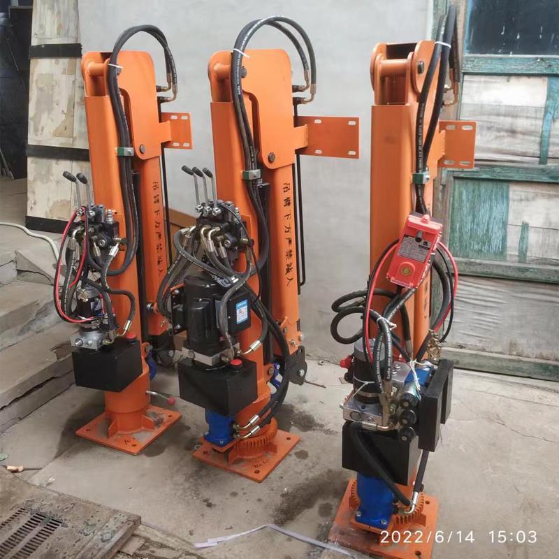 曹妃甸区重汽蓝牌随车吊 3.2吨 国六动力强 液压驱动 农用自卸起重机